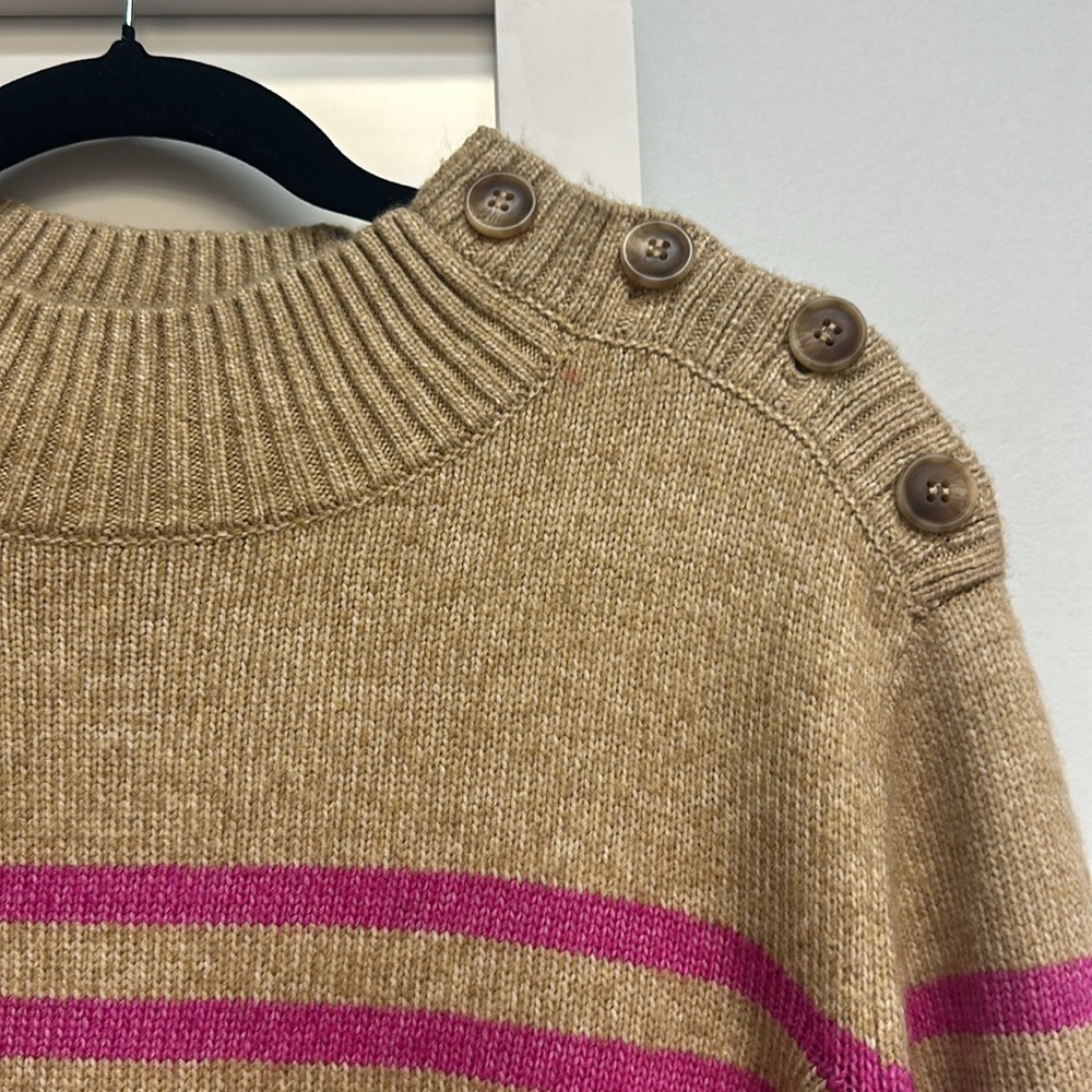 Design History Sweater - Picture 3 of 4